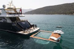 GO, Go-motor-yacht-for-charter (3)