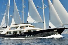 Meira, Meira Luxury Yacht master