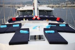 Perla Del Mare, Perla Del Mare Luxury Yacht master